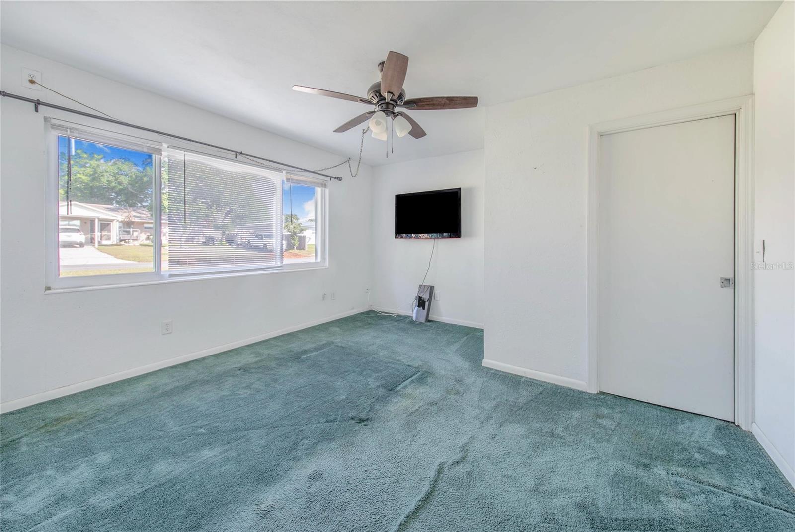 Image 18 of 41 For 1212 Lake Buckeye Drive