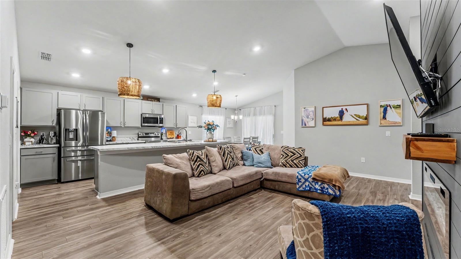 Image 4 of 30 For 1244 Mezzavalle Way