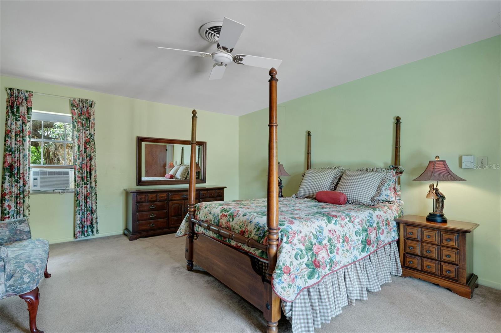 Image 18 of 50 For 4200 Cleveland Heights Boulevard