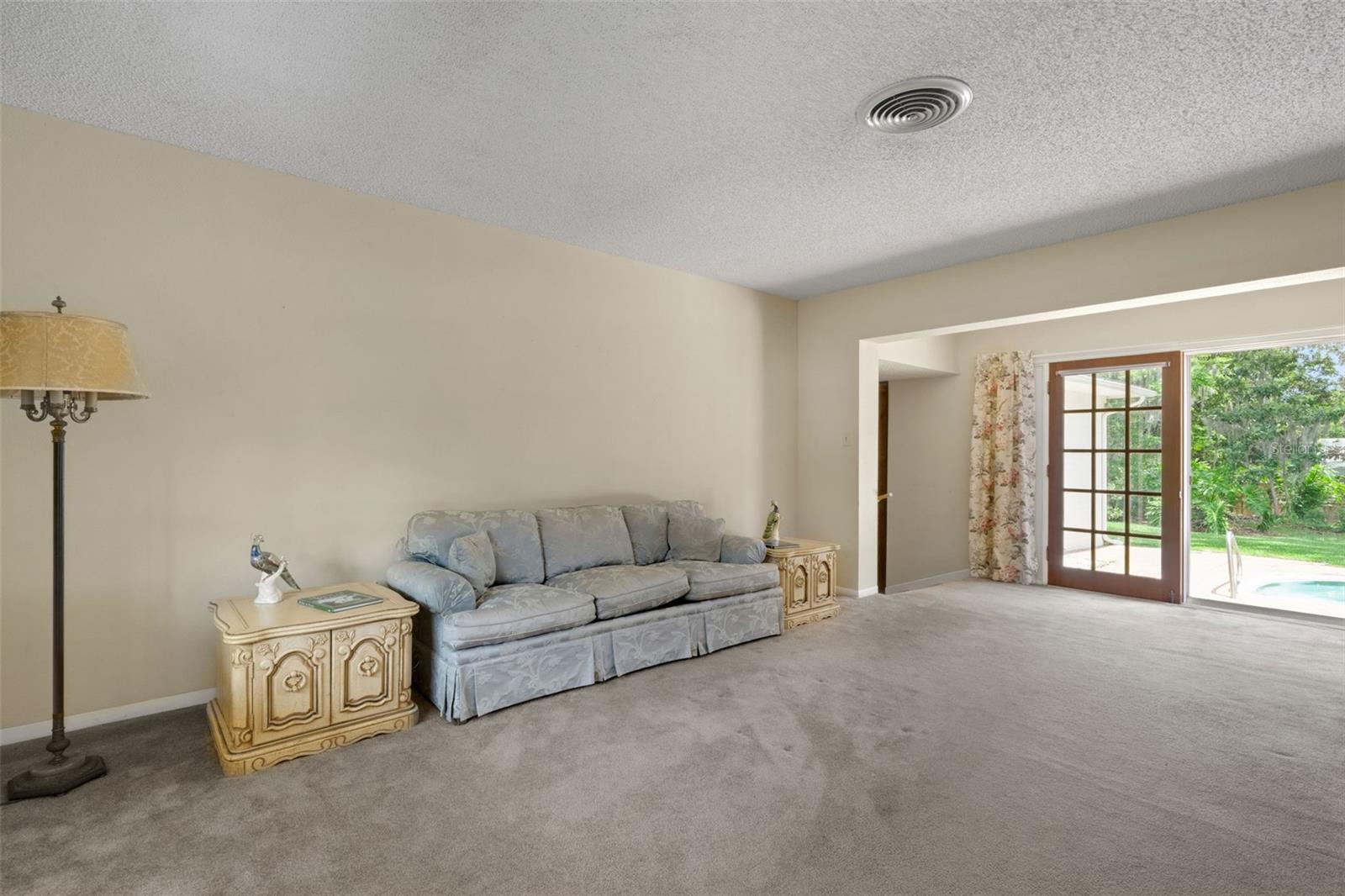 Image 3 of 50 For 4200 Cleveland Heights Boulevard