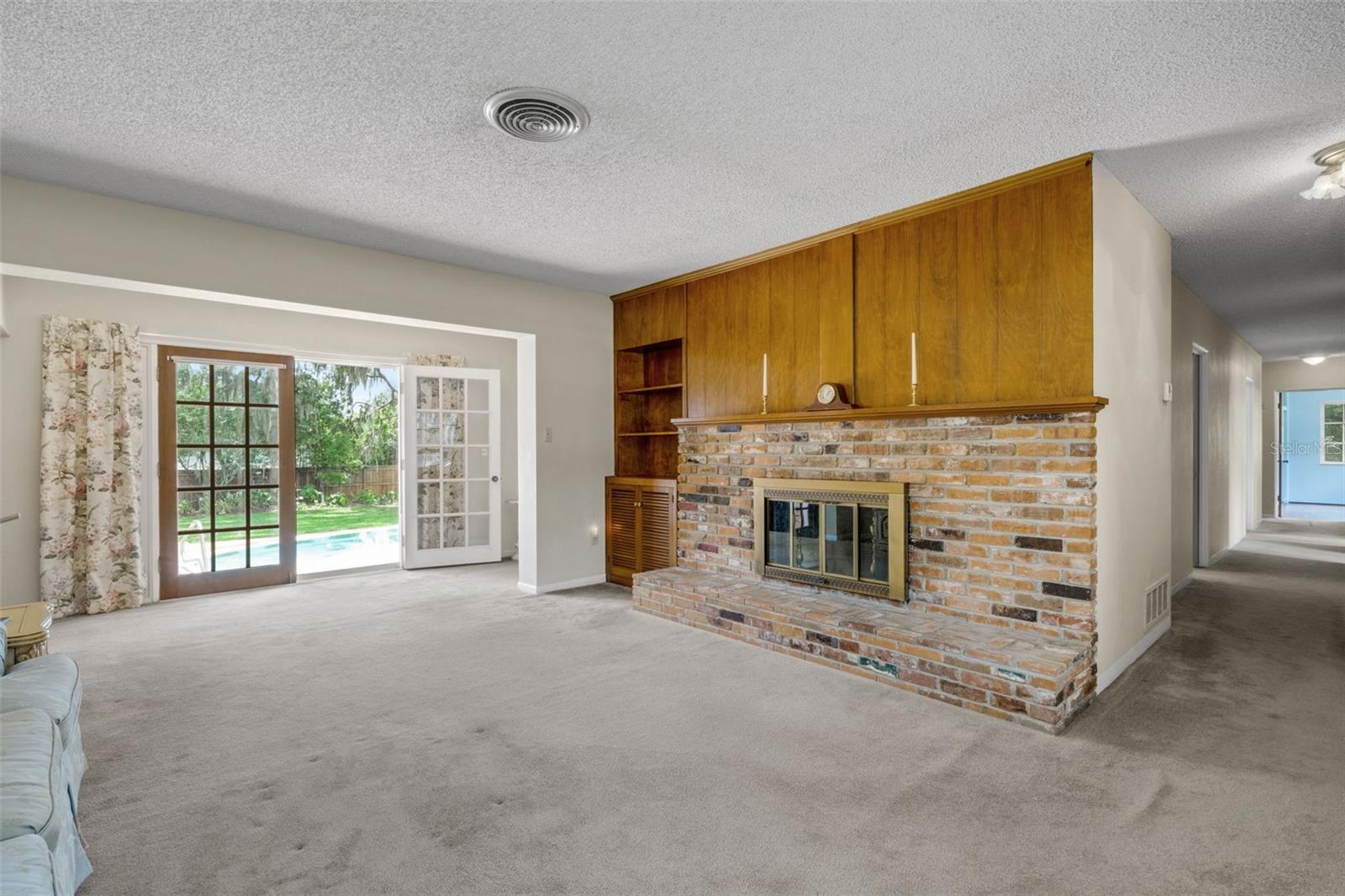 Image 4 of 50 For 4200 Cleveland Heights Boulevard
