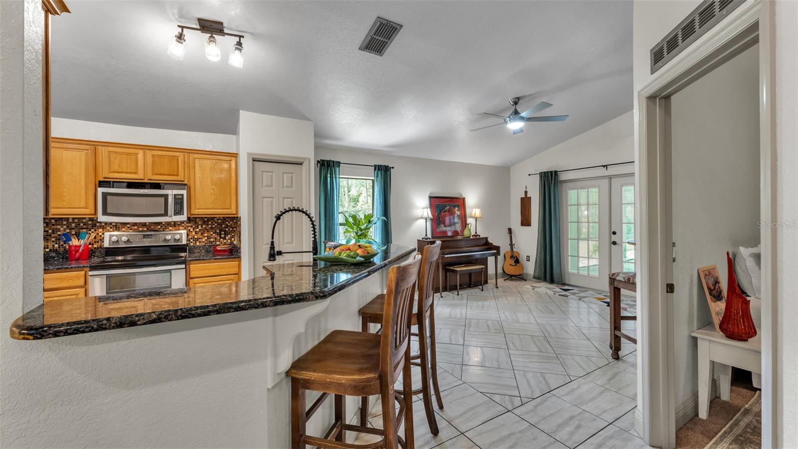 Image 21 of 63 For 13409 Sweet Hill Road