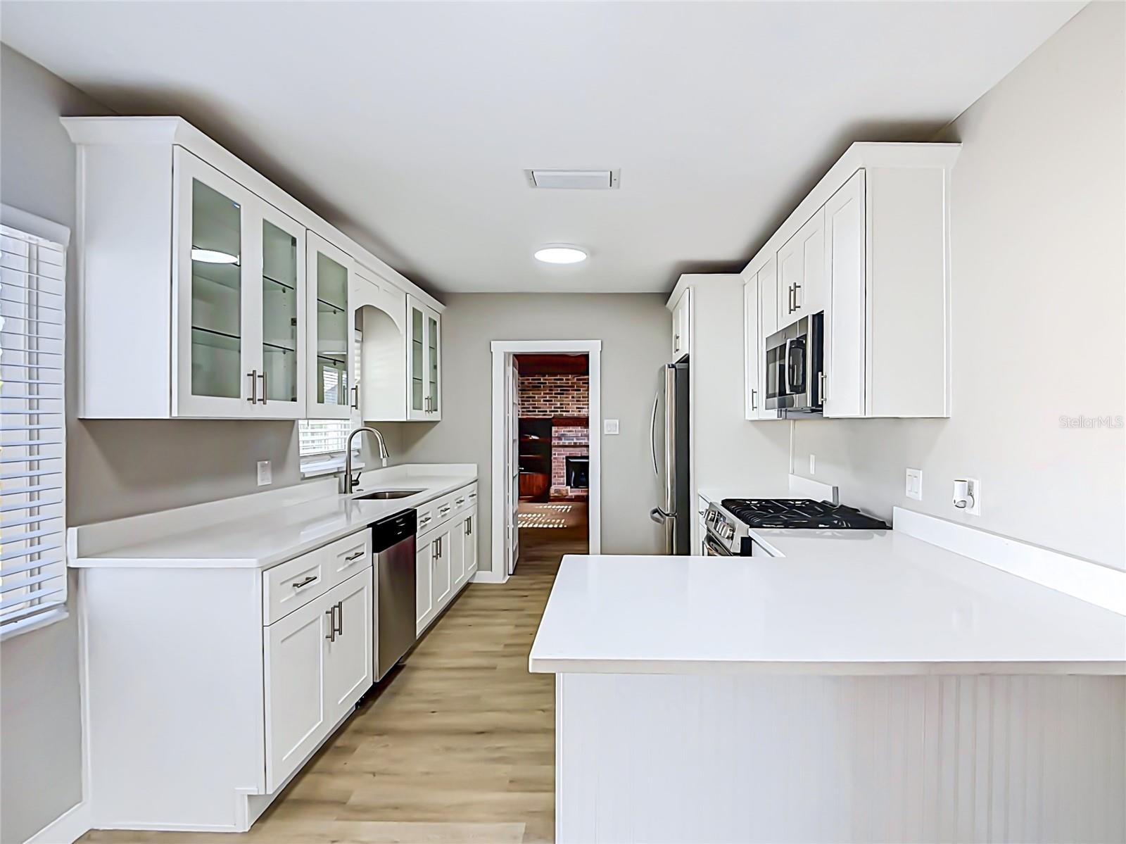 Image 15 of 53 For 616 Edgewood Drive