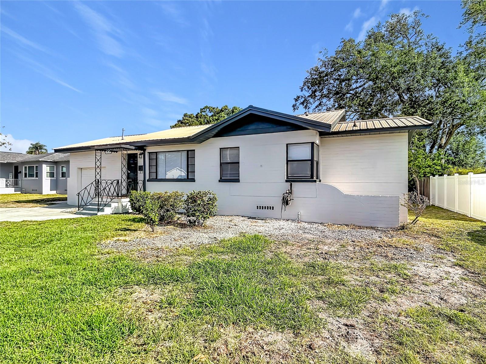 Image 3 of 53 For 616 Edgewood Drive