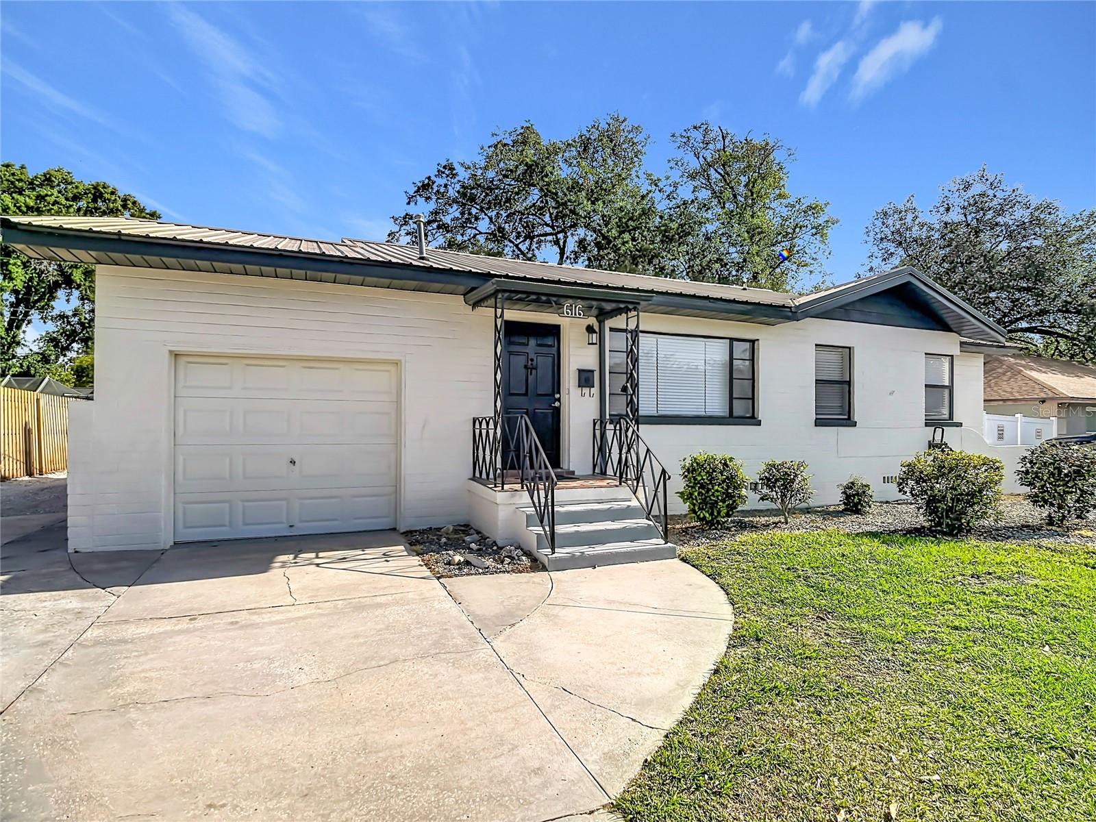 Image 6 of 53 For 616 Edgewood Drive