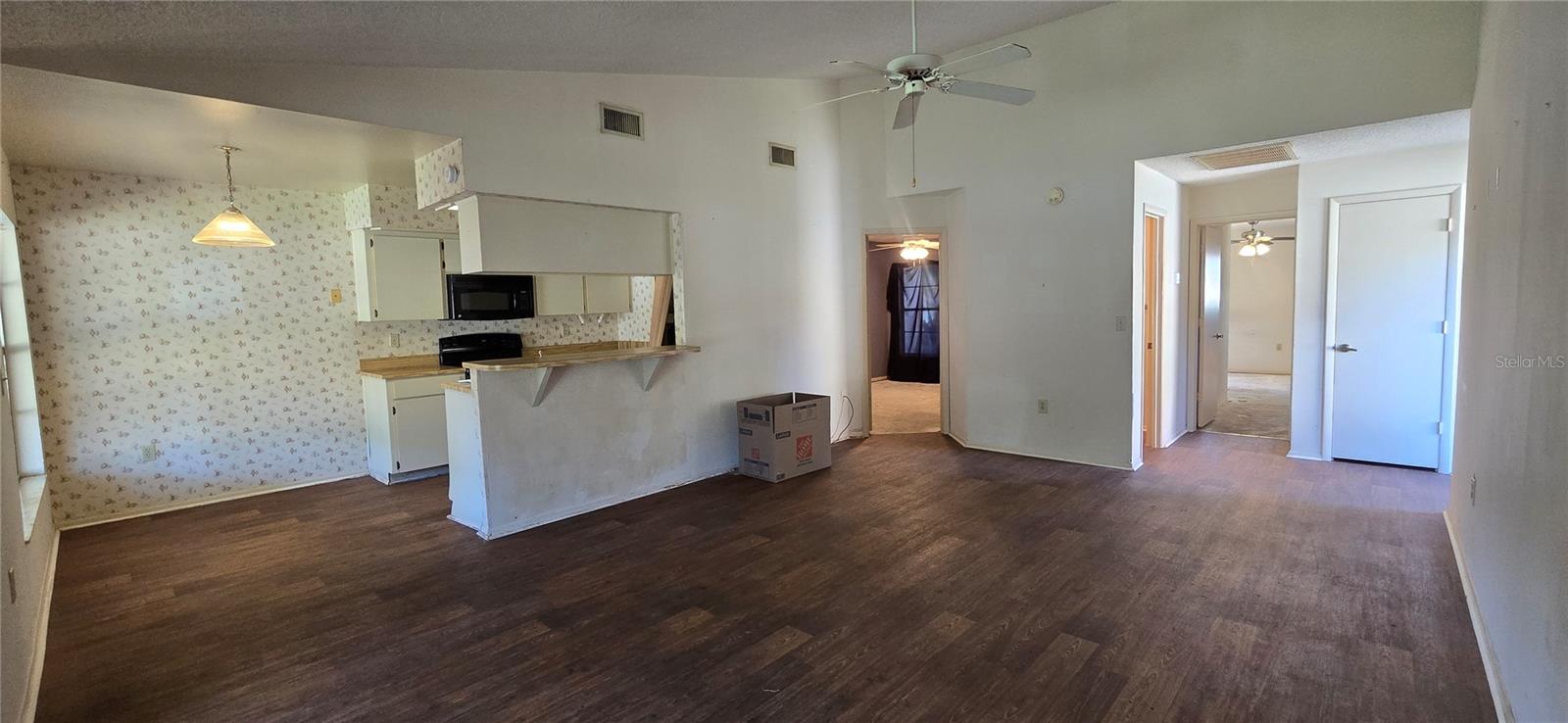 Image 10 of 33 For 849 Cimarron Court