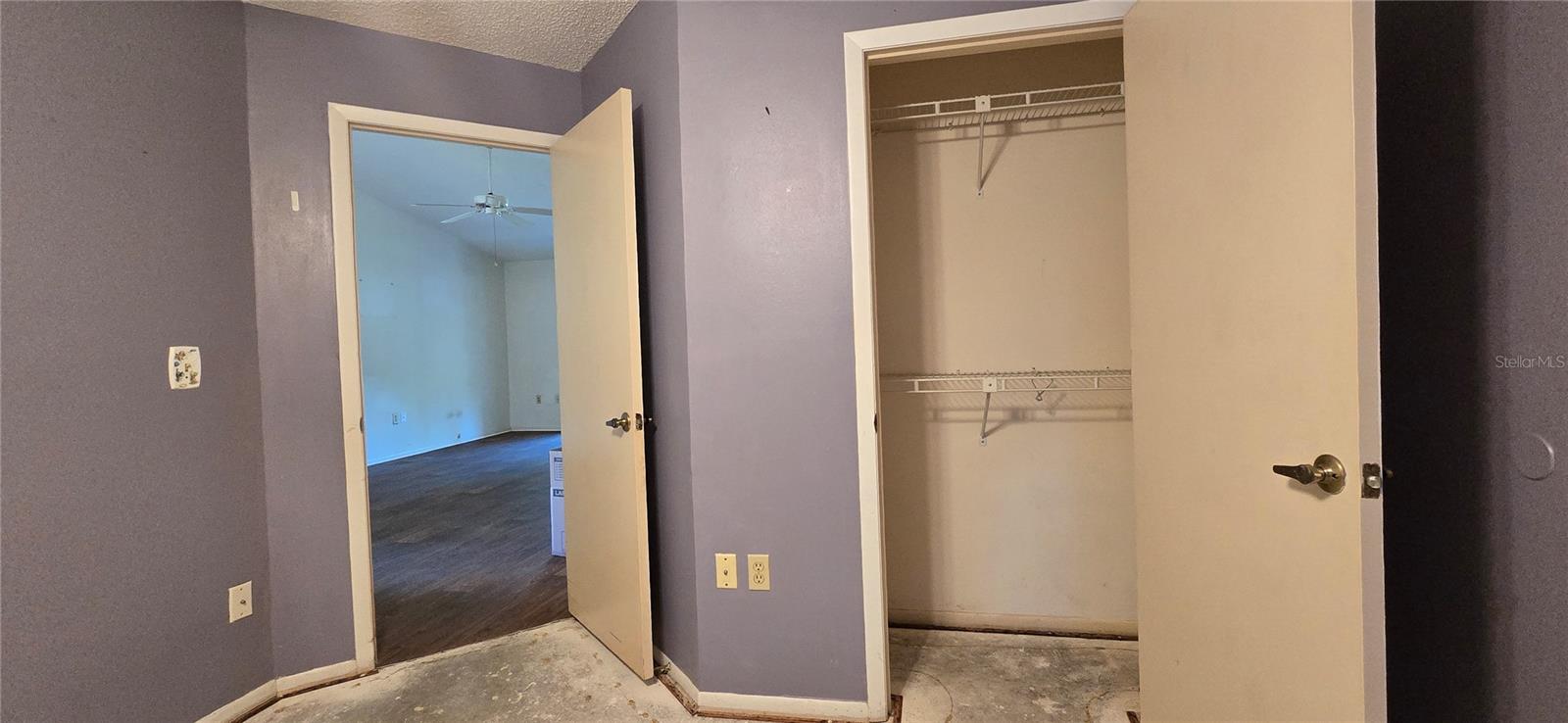 Image 11 of 33 For 849 Cimarron Court