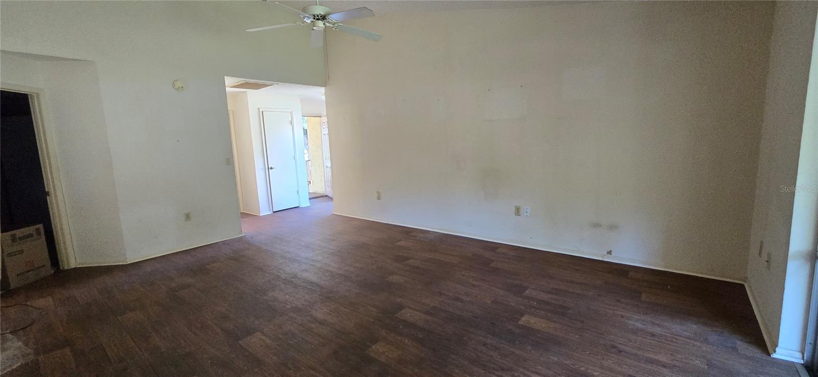 Image 6 of 33 For 849 Cimarron Court