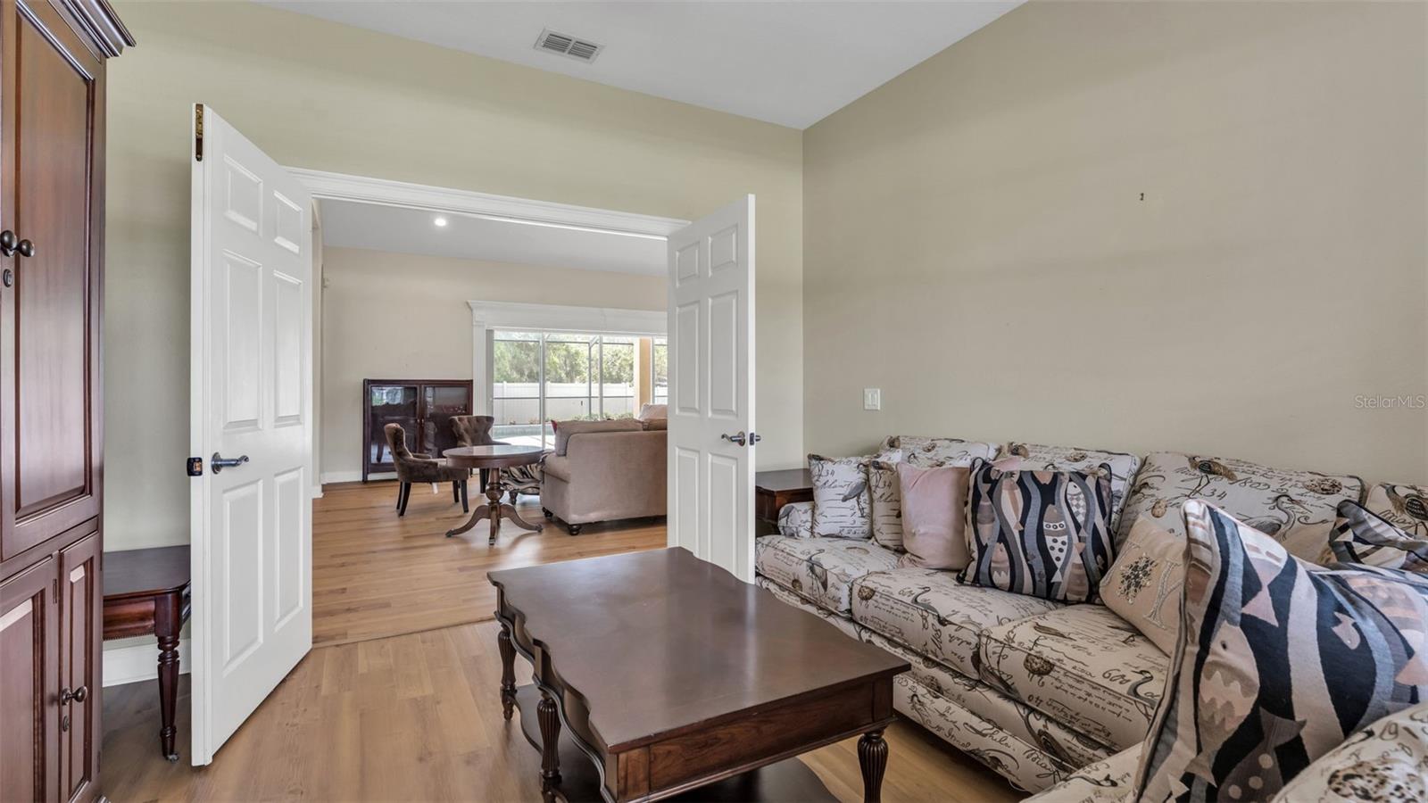 Image 19 of 61 For 143 Shannon Oaks Drive