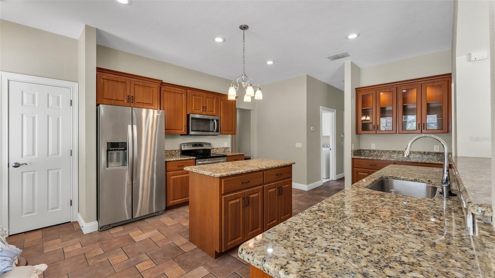 Image 21 of 61 For 143 Shannon Oaks Drive