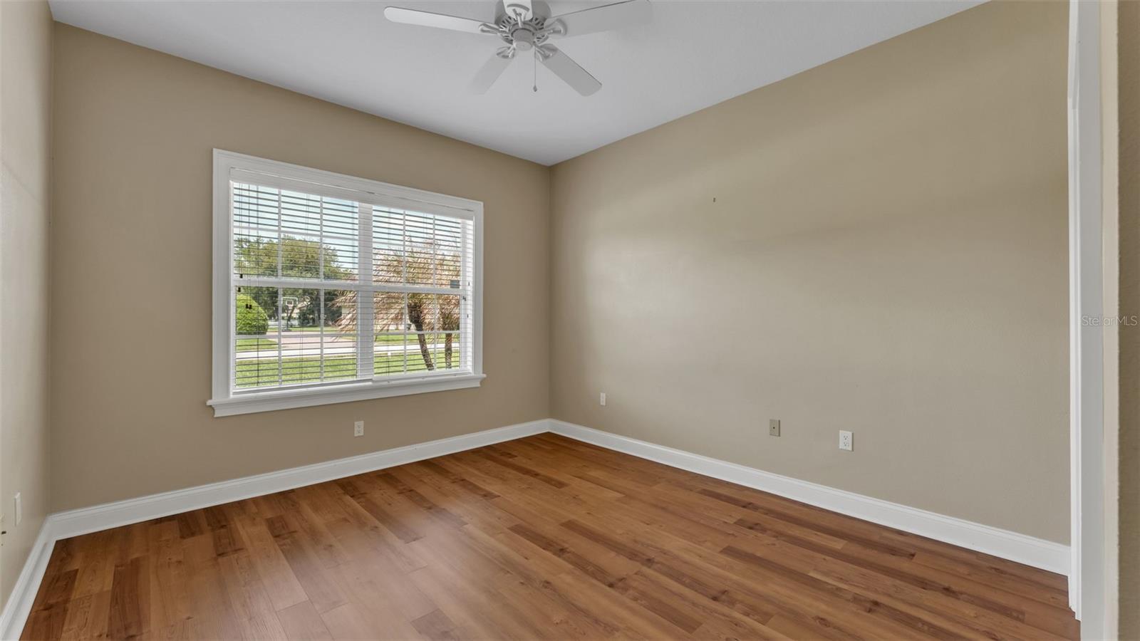 Image 28 of 61 For 143 Shannon Oaks Drive
