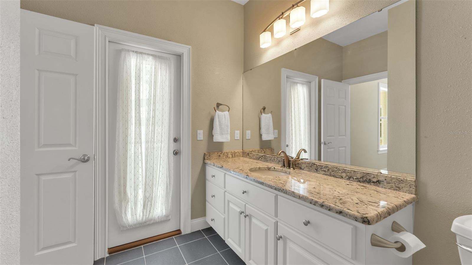 Image 47 of 61 For 143 Shannon Oaks Drive