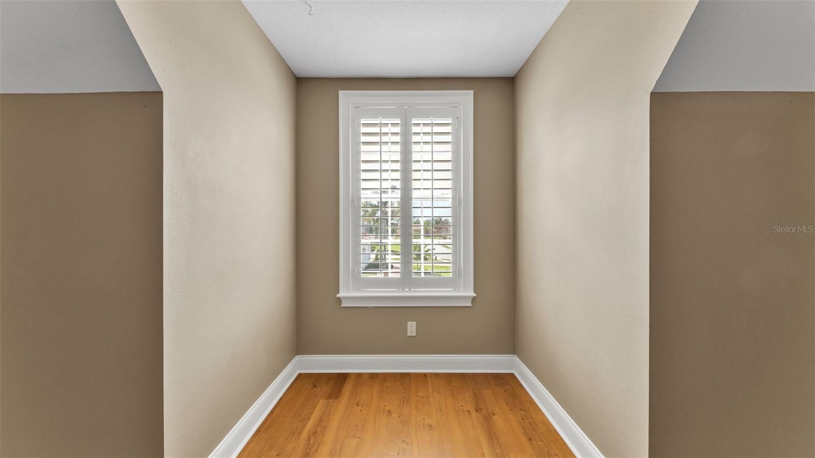 Image 51 of 61 For 143 Shannon Oaks Drive
