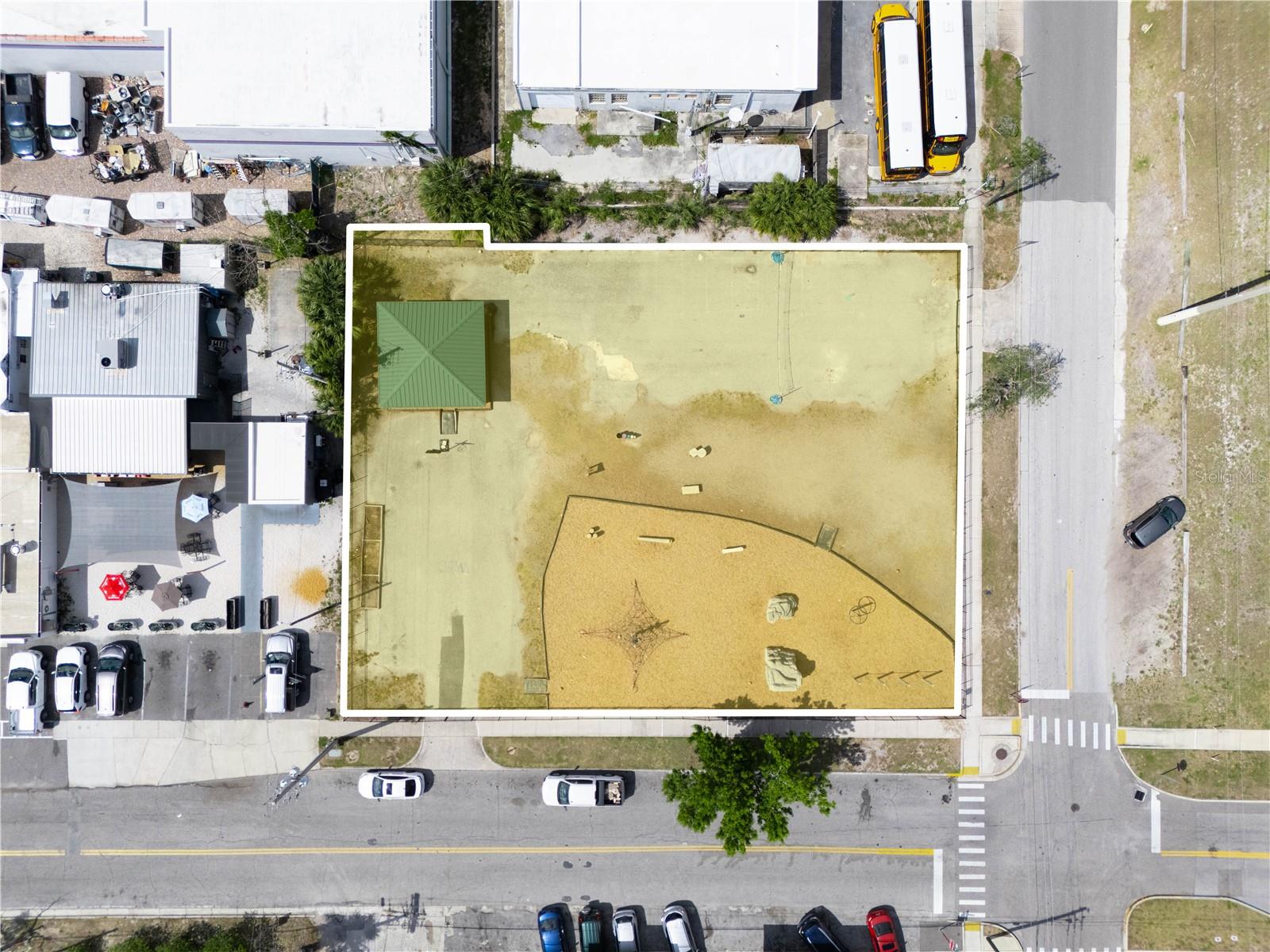 Image 7 of 22 For 165 5th Street Sw