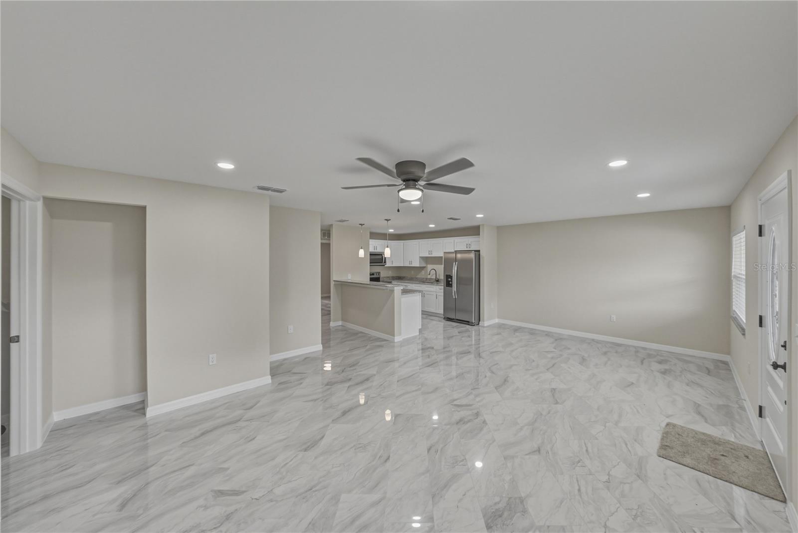 Image 17 of 44 For 2428 Mosswood Lane