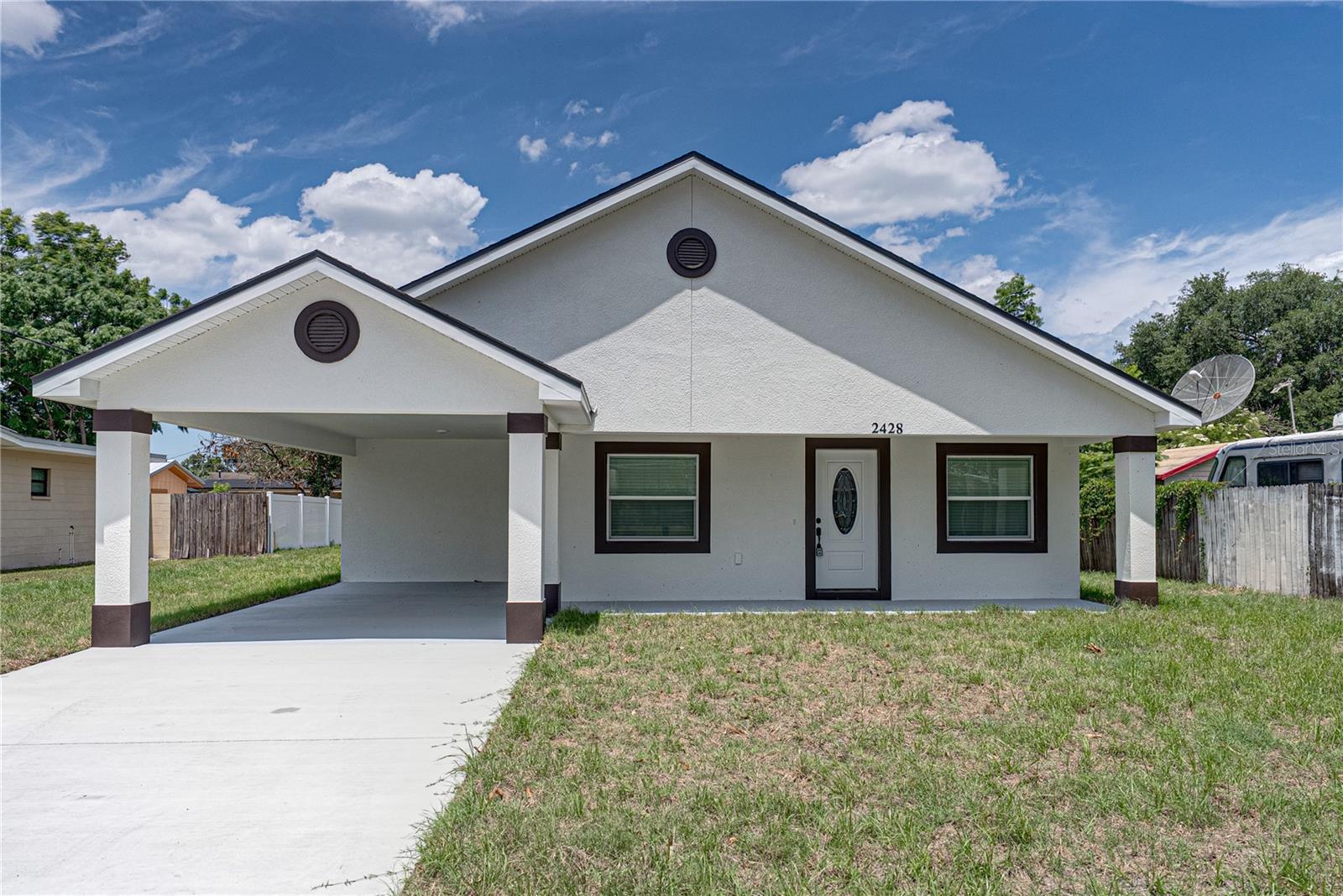 Image 2 of 44 For 2428 Mosswood Lane