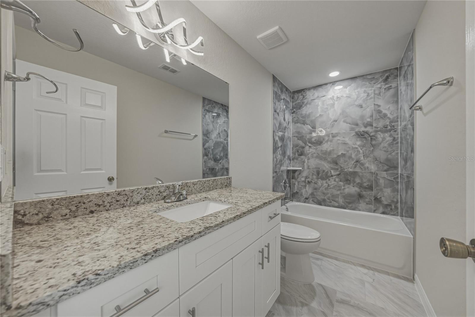 Image 34 of 44 For 2428 Mosswood Lane