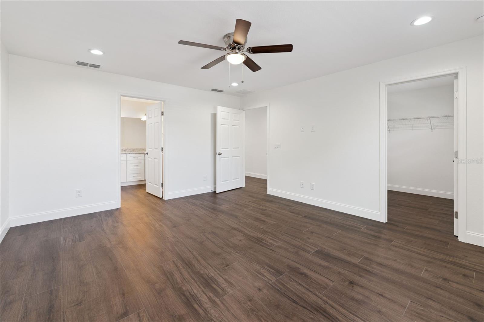 Image 12 of 42 For 1111-1113 Jewel Avenue