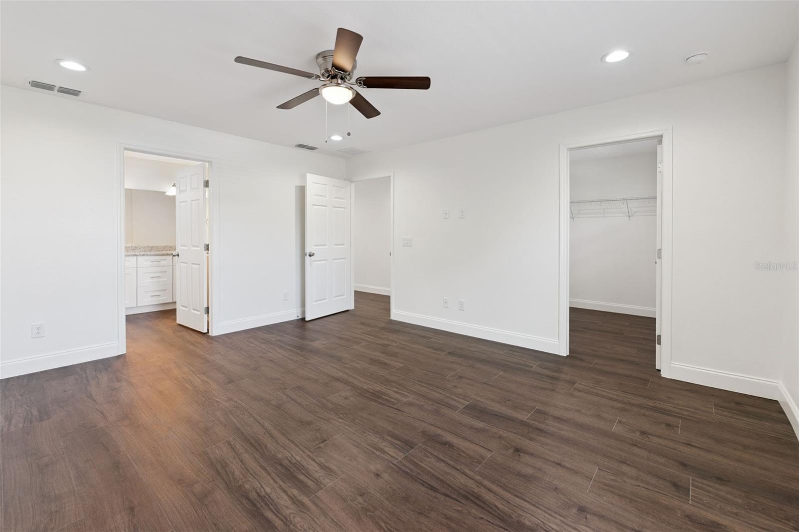 Image 14 of 42 For 1111-1113 Jewel Avenue
