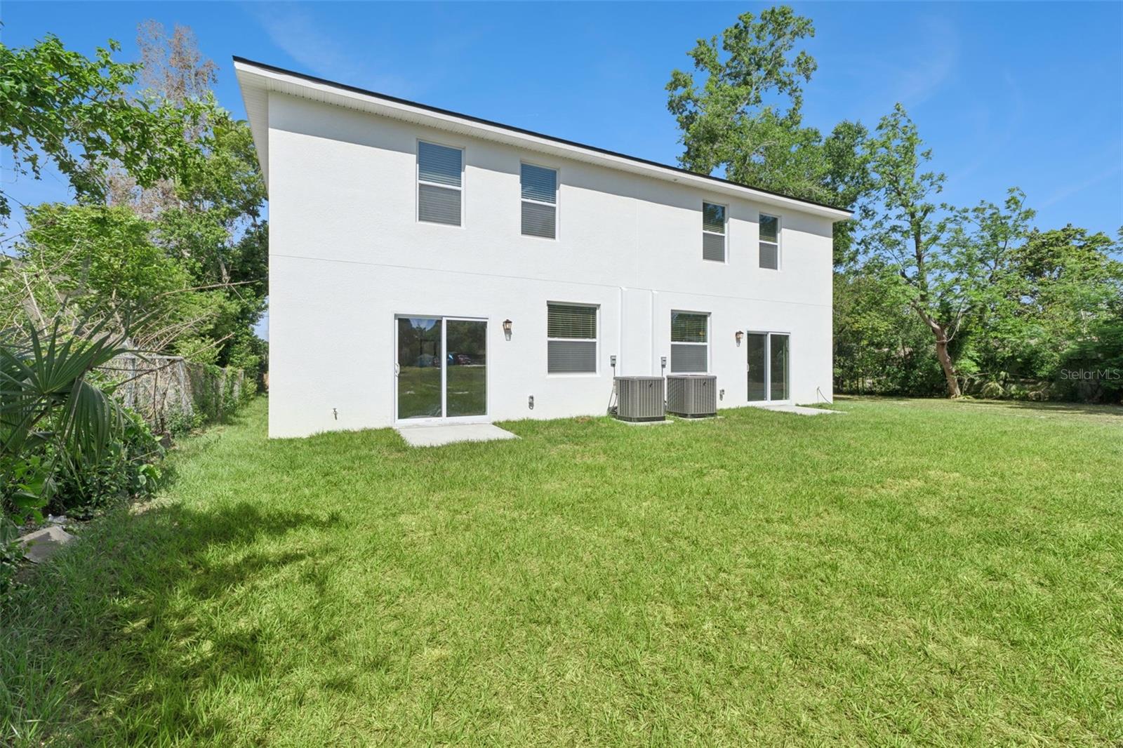Image 21 of 42 For 1111-1113 Jewel Avenue