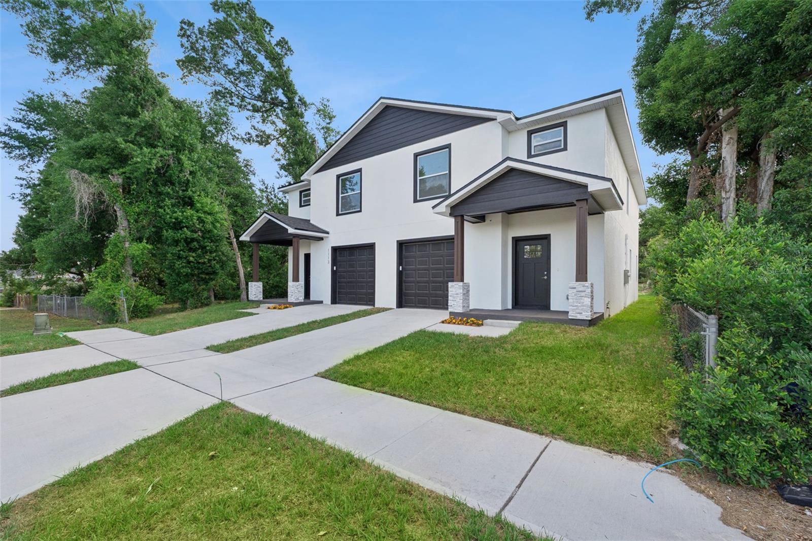 Image 4 of 42 For 1111-1113 Jewel Avenue