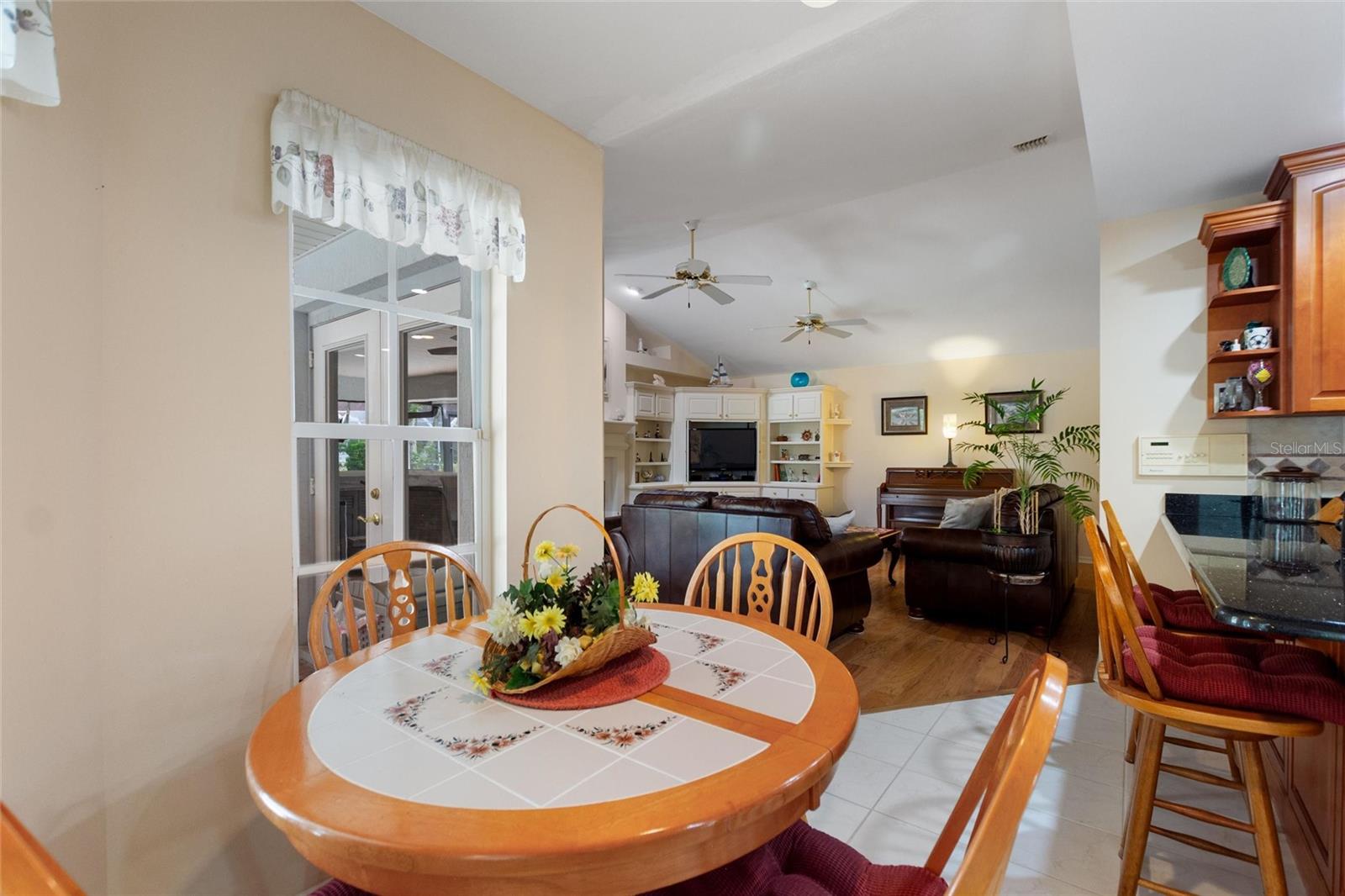 Image 10 of 30 For 5521 Emerald Ridge Boulevard