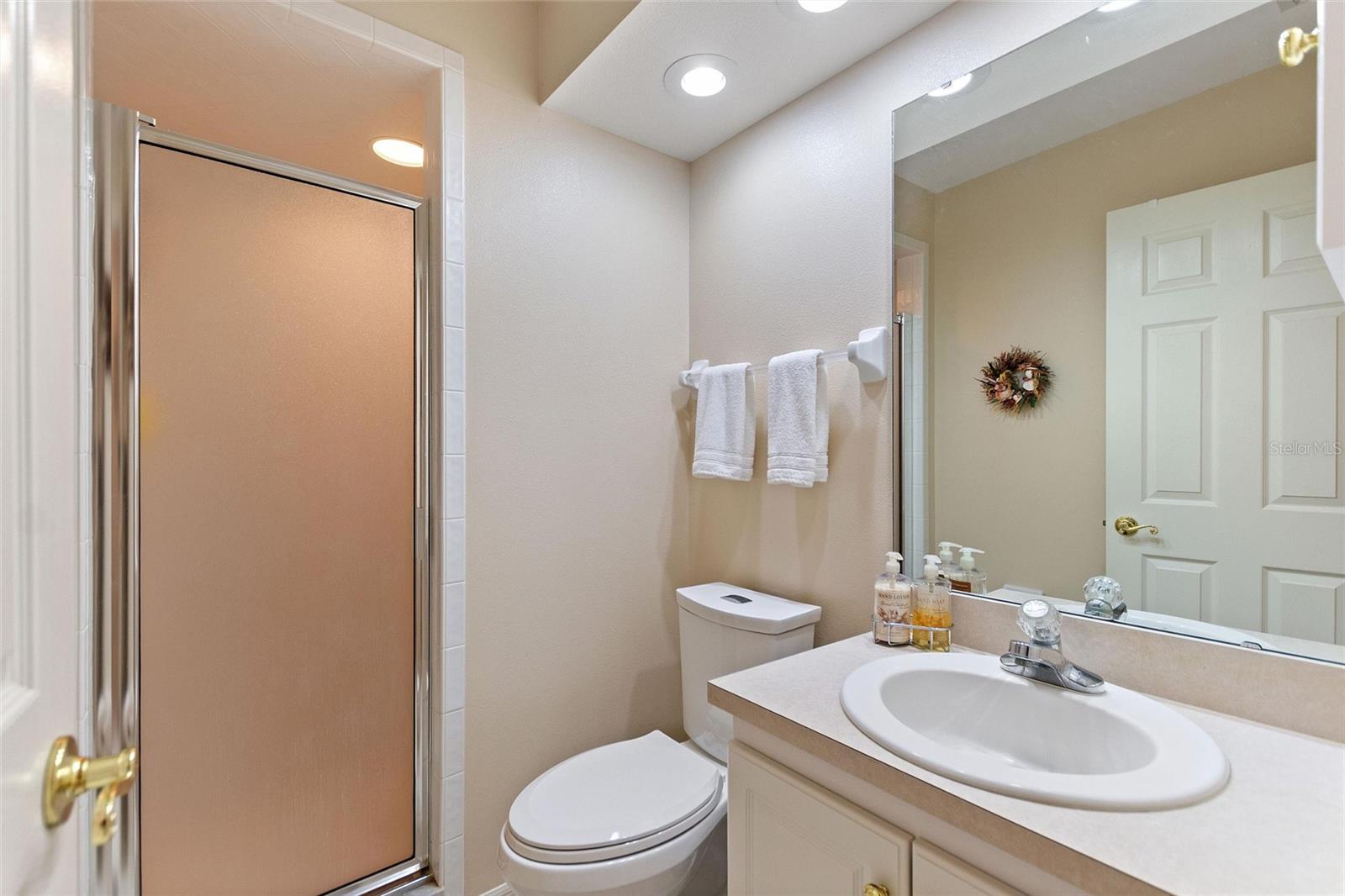Image 21 of 30 For 5521 Emerald Ridge Boulevard