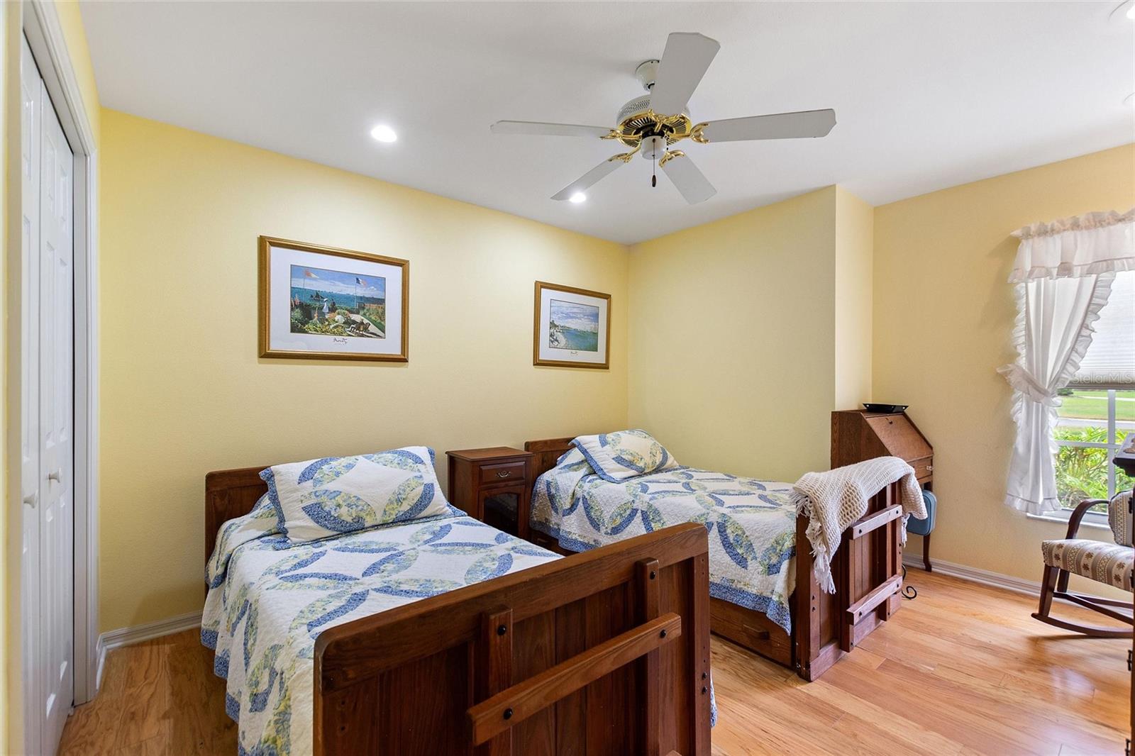 Image 22 of 30 For 5521 Emerald Ridge Boulevard