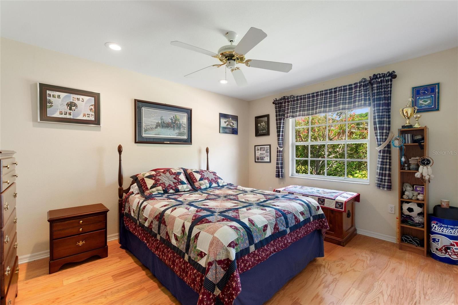 Image 24 of 30 For 5521 Emerald Ridge Boulevard