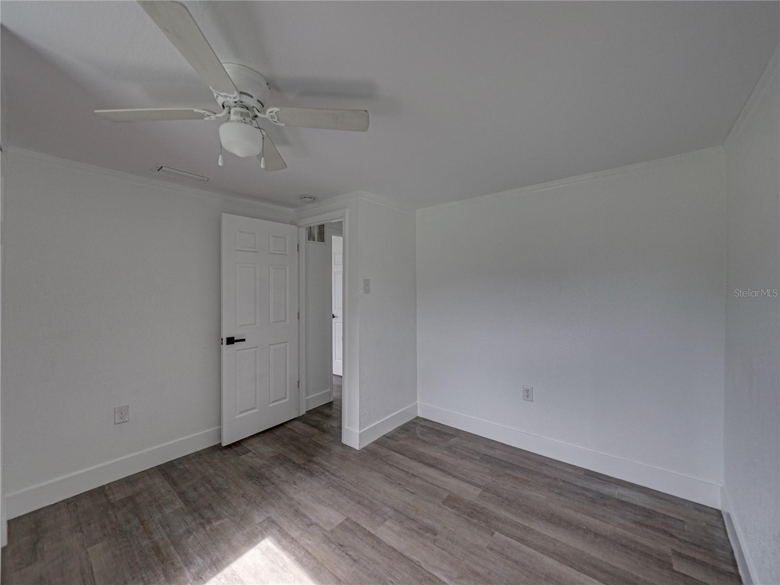 Image 18 of 23 For 602 Laura Street