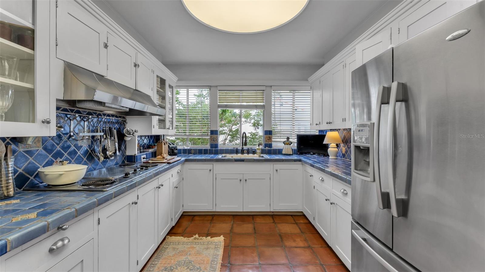 Image 36 of 83 For 421 Lone Palm Drive
