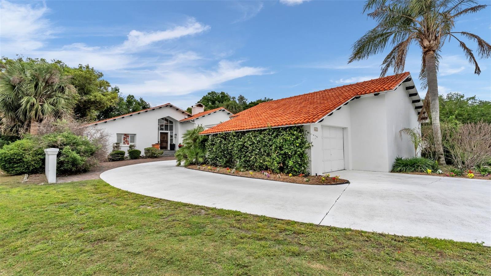 Image 6 of 83 For 421 Lone Palm Drive