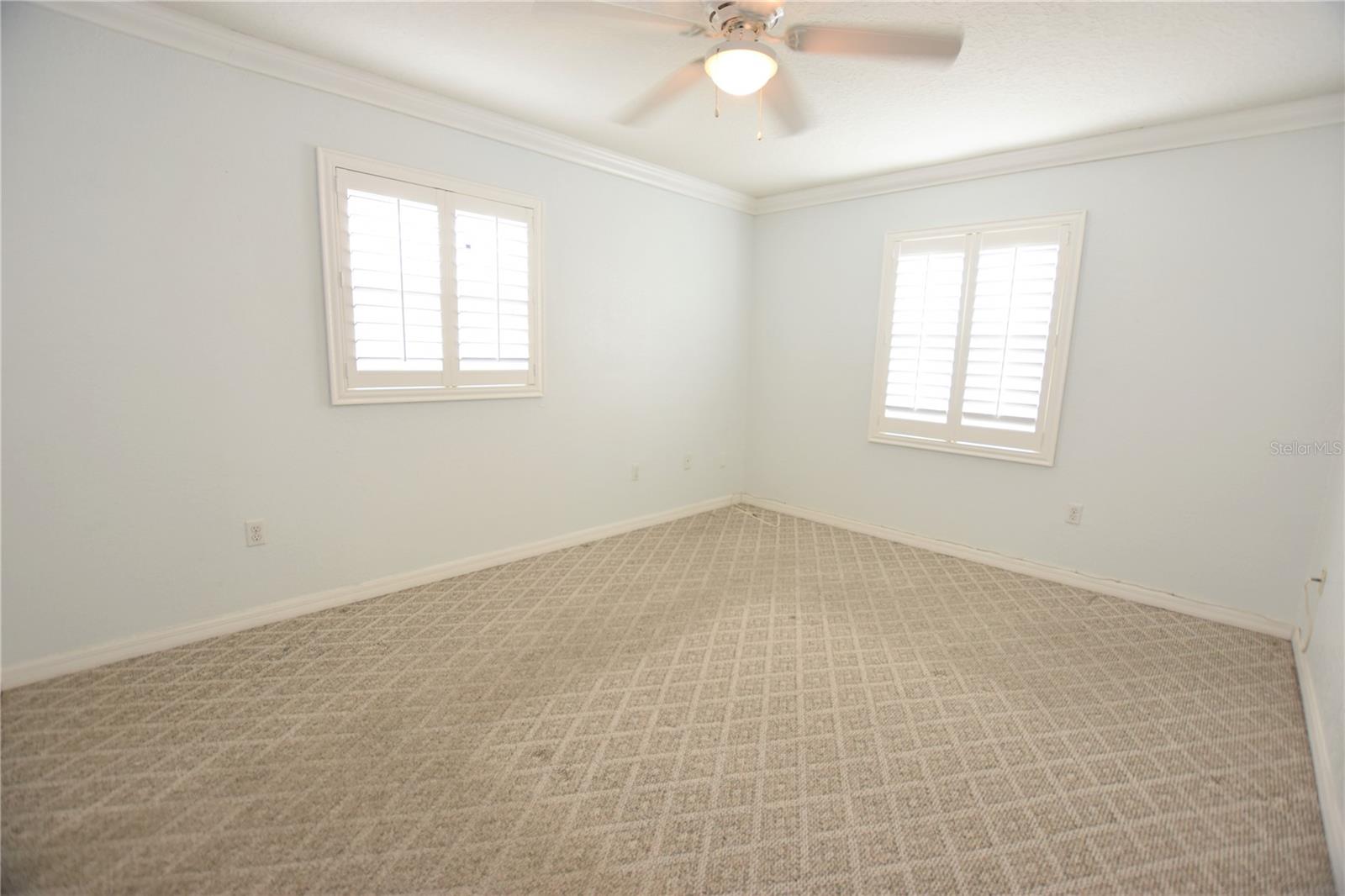 Image 11 of 19 For 1920 Edgewood Drive S4