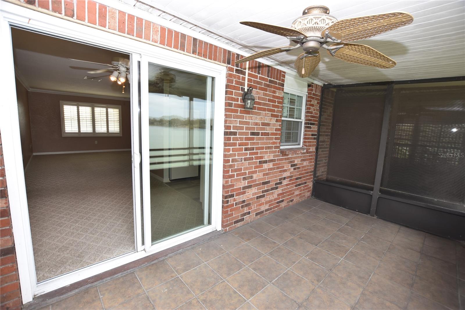 Image 18 of 19 For 1920 Edgewood Drive S4