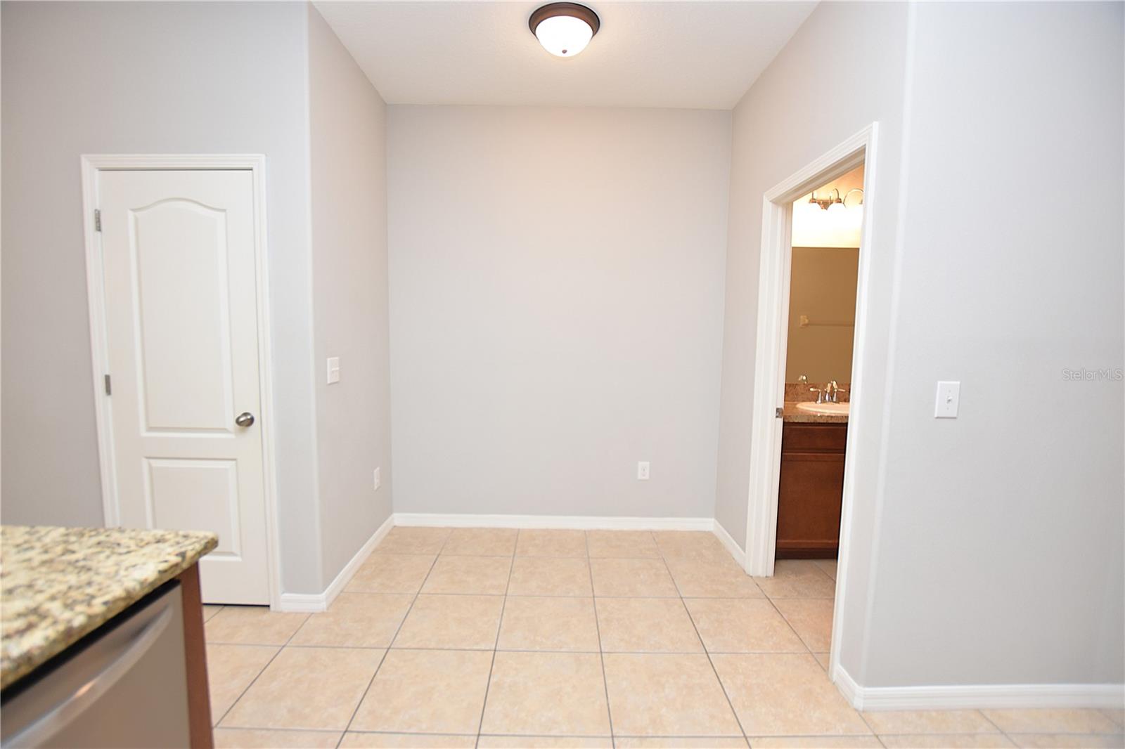 Image 9 of 38 For 4139 Shade Tree Lane