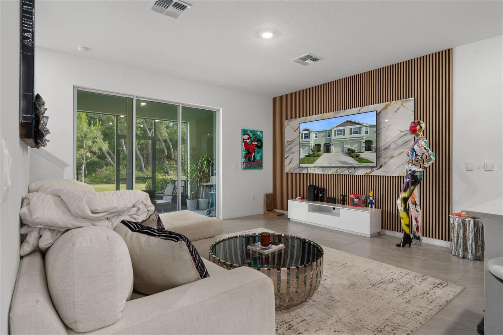 Image 8 of 47 For 11385 Crescent Deer Drive