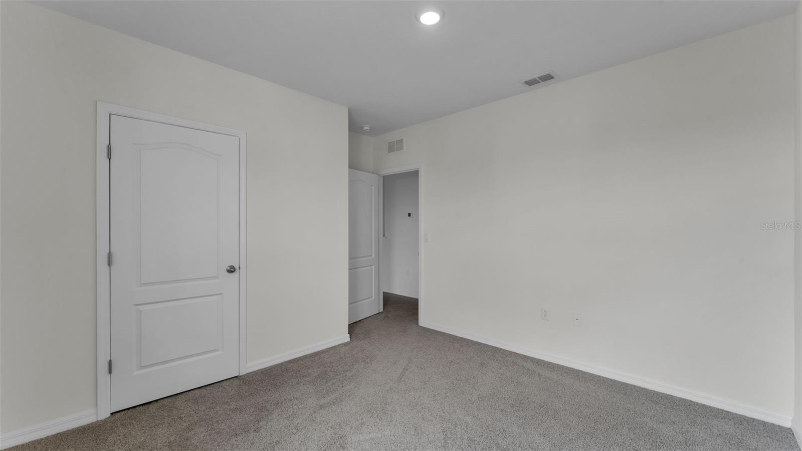 Image 32 of 49 For 3882 Resting Robin Avenue
