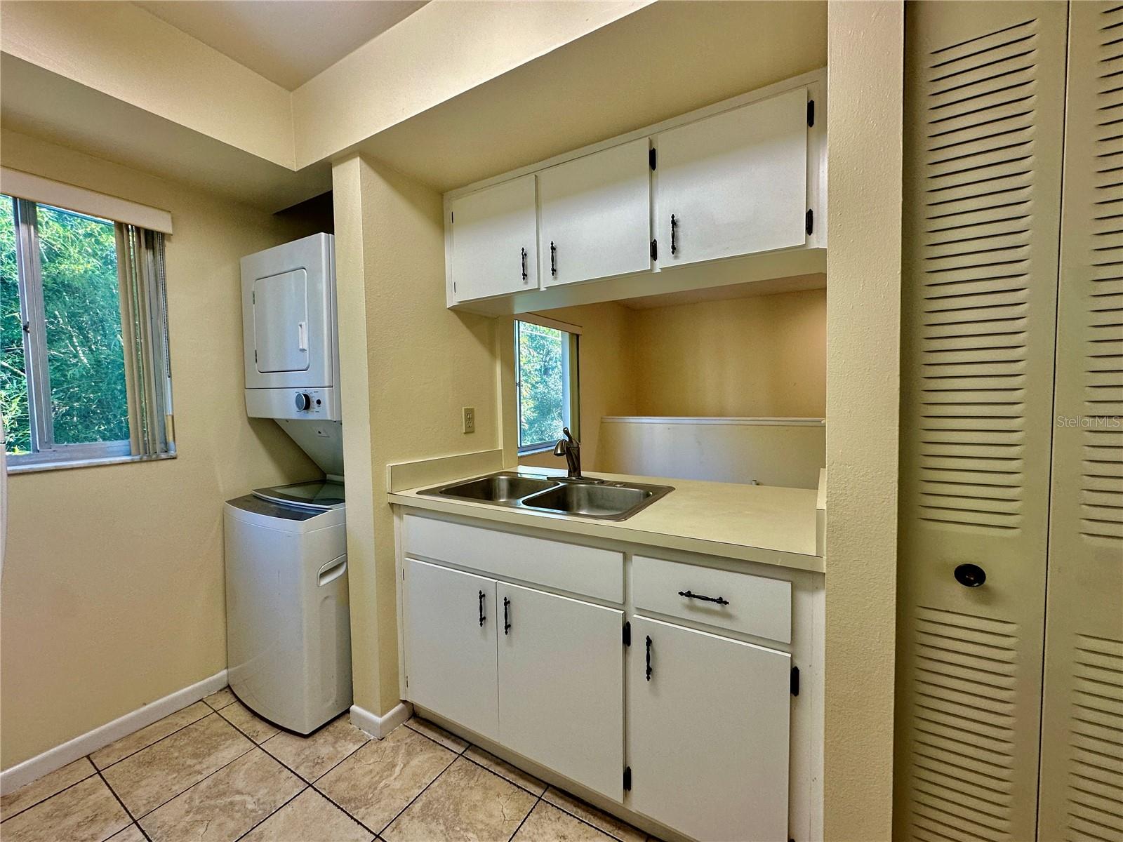 Image 10 of 28 For 630 Pavare Court 630