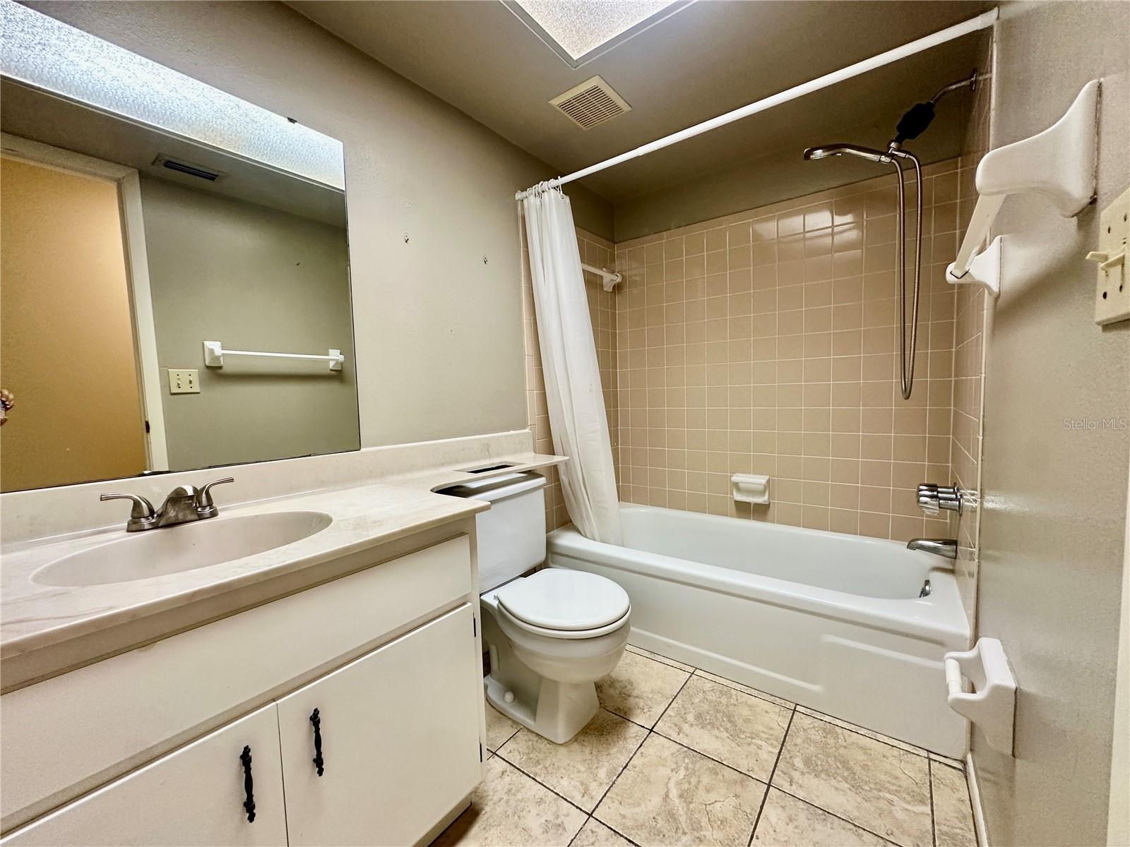 Image 24 of 28 For 630 Pavare Court 630