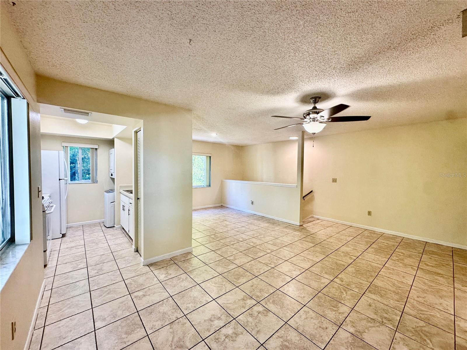 Image 7 of 28 For 630 Pavare Court 630