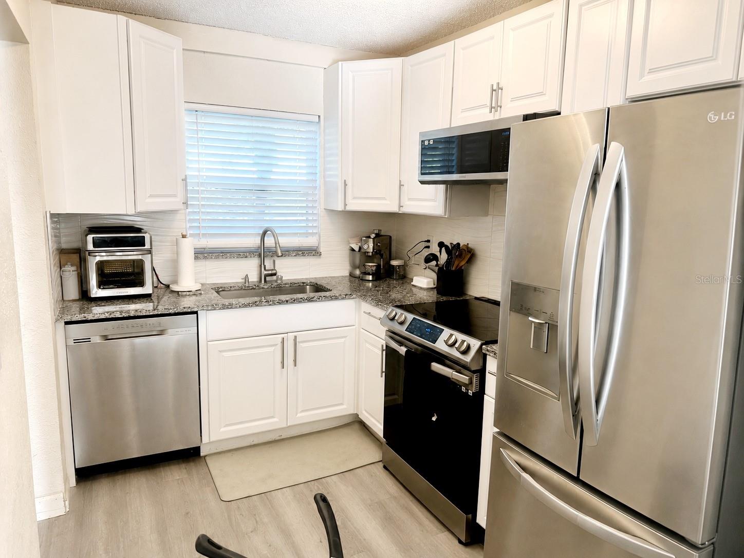 Image 5 of 21 For 2864 Somerset Park Drive 2864