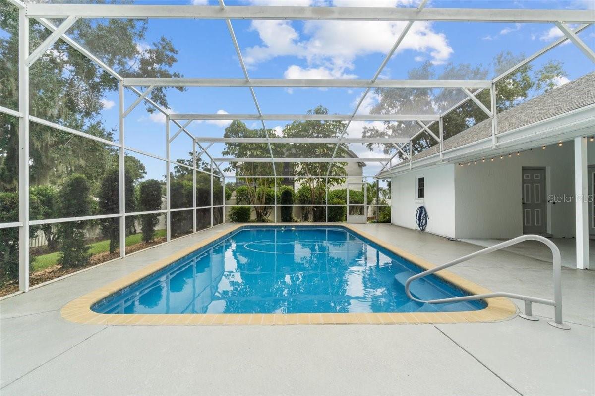 Image 5 of 61 For 725 Heritage Drive Ne