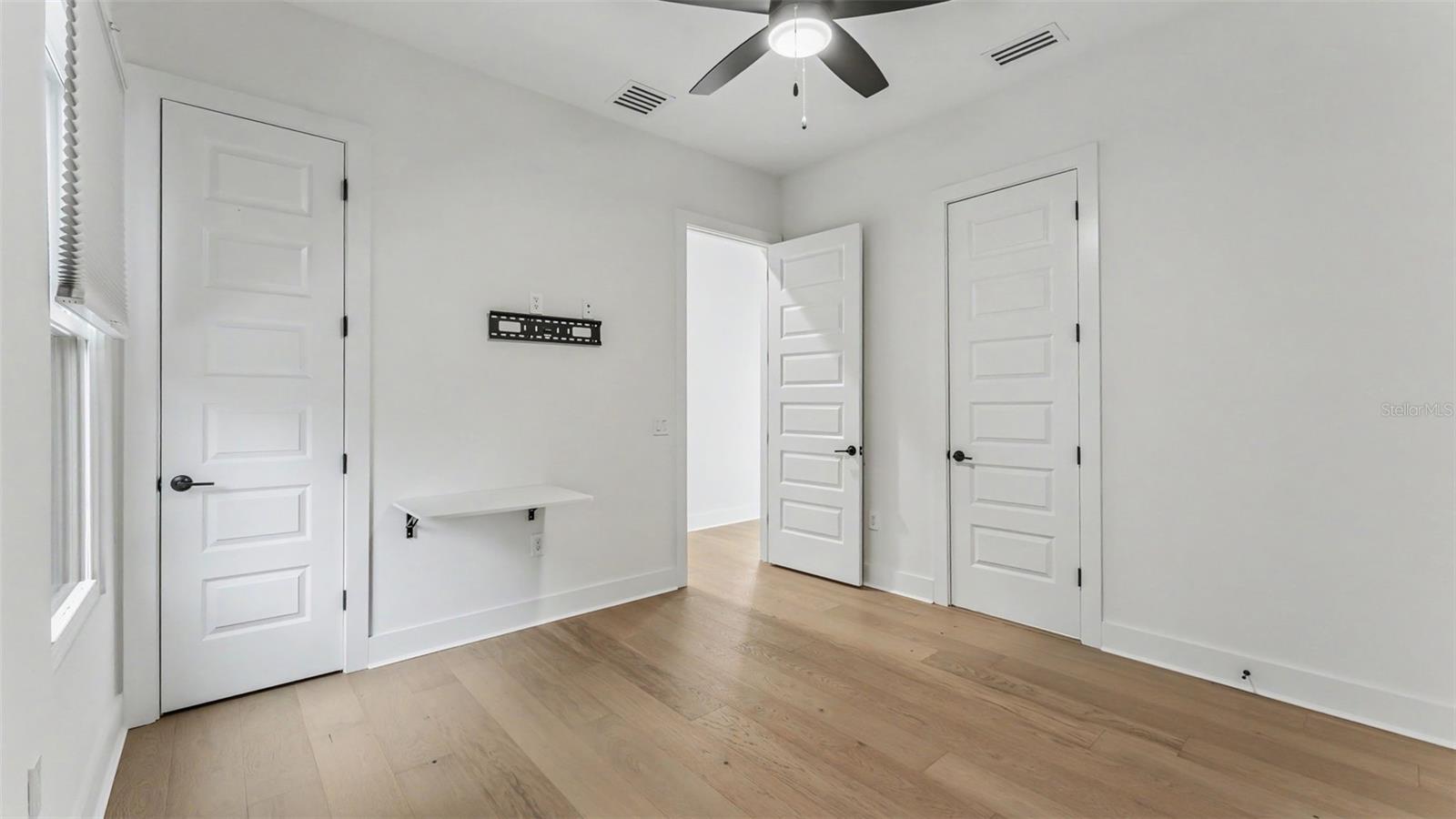 Image 20 of 53 For 5411 Delphi Hills Circle