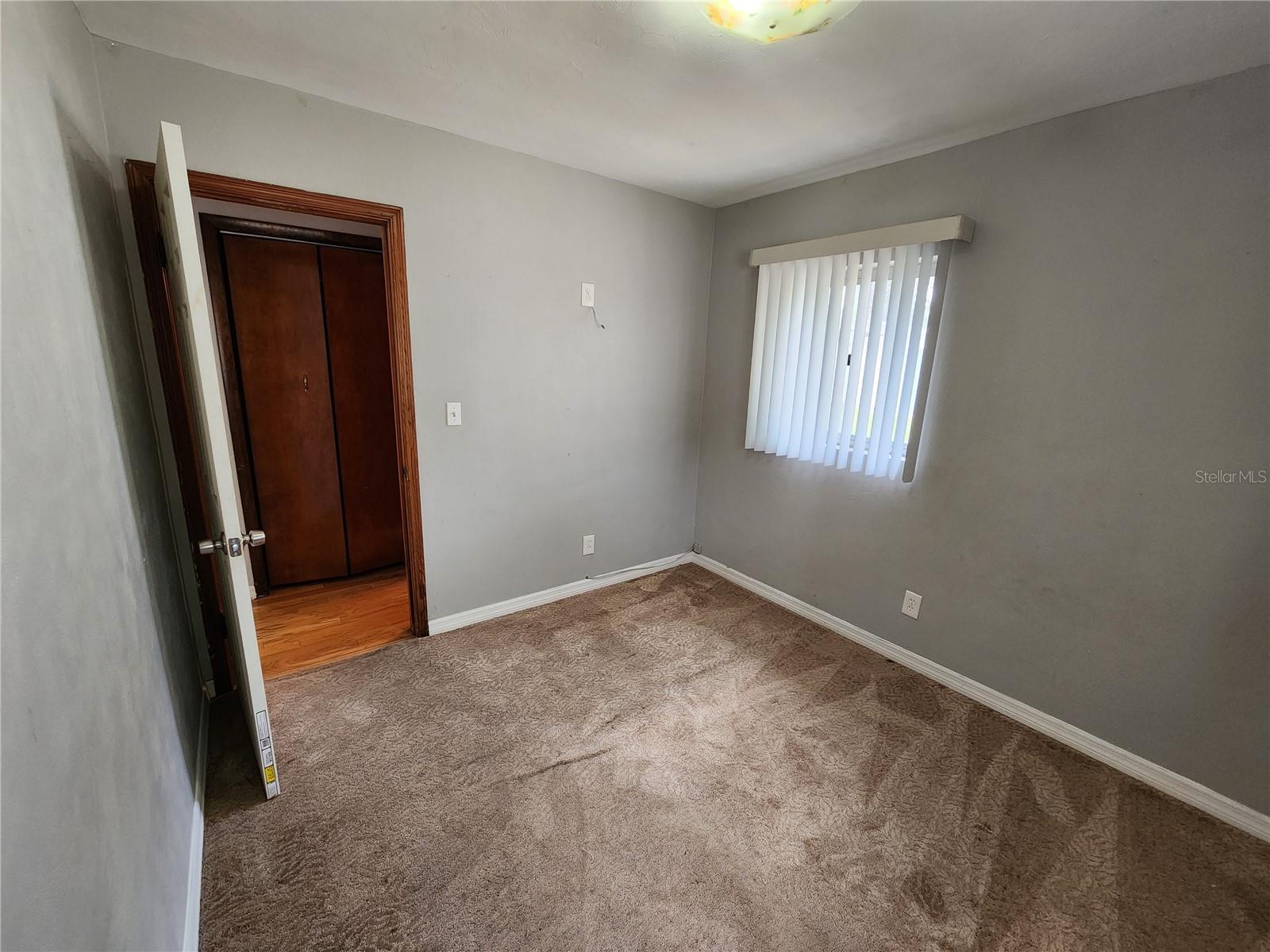Image 17 of 27 For 2621 Canal Drive N