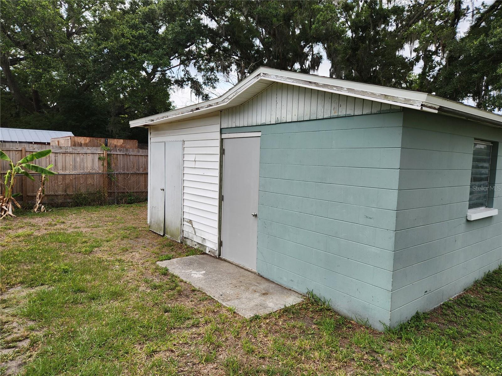 Image 19 of 27 For 2621 Canal Drive N