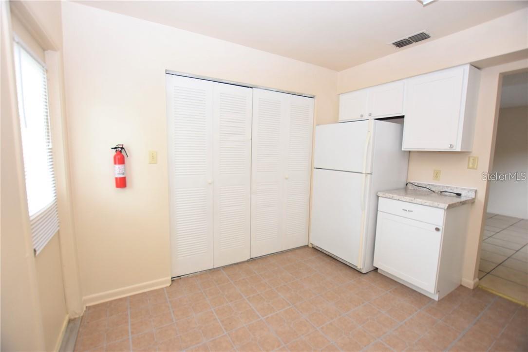 Image 4 of 13 For 1426 Fern Road