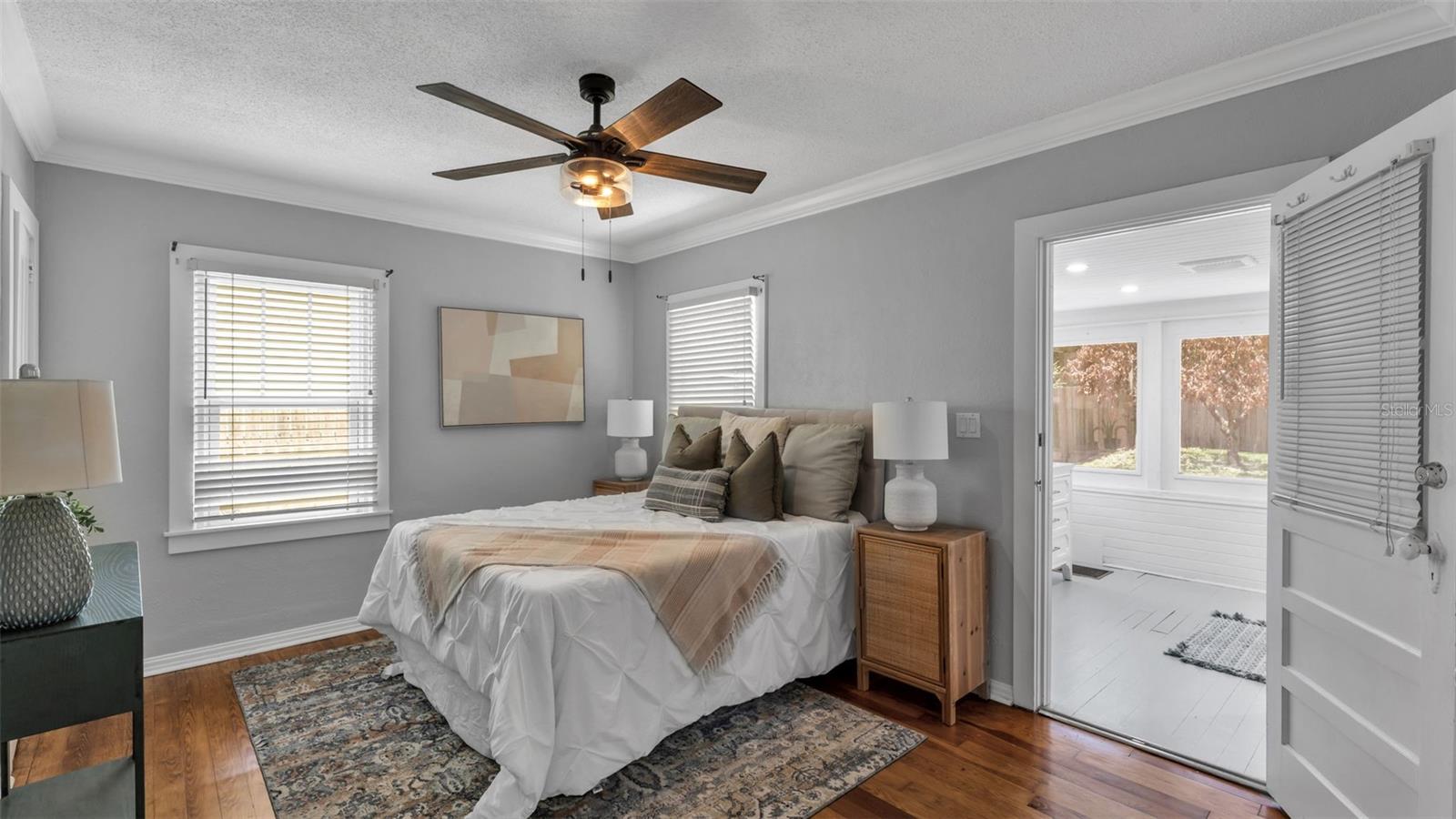 Image 22 of 49 For 2729 Buckingham Avenue