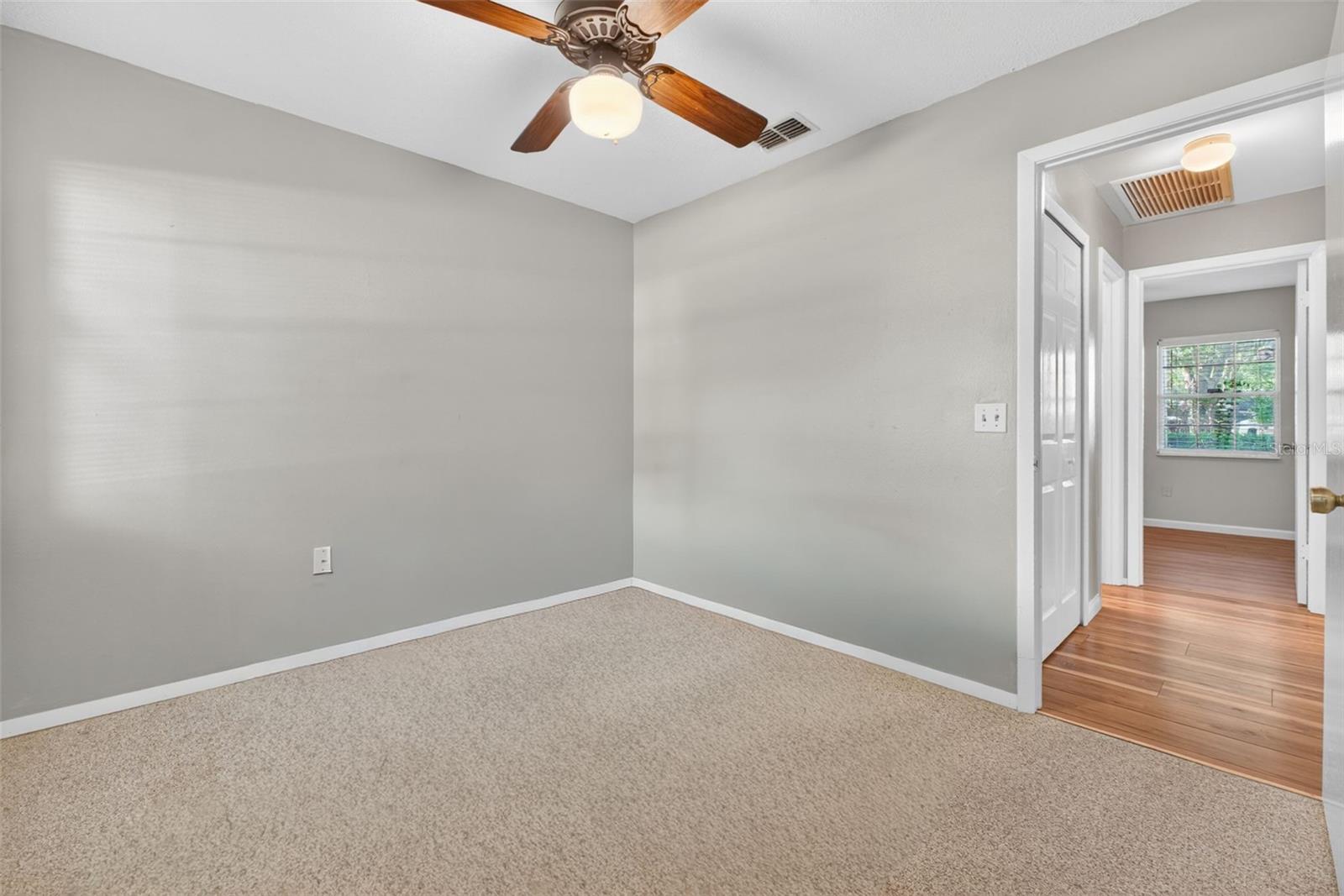 Image 26 of 41 For 1317 Periwinkle Court