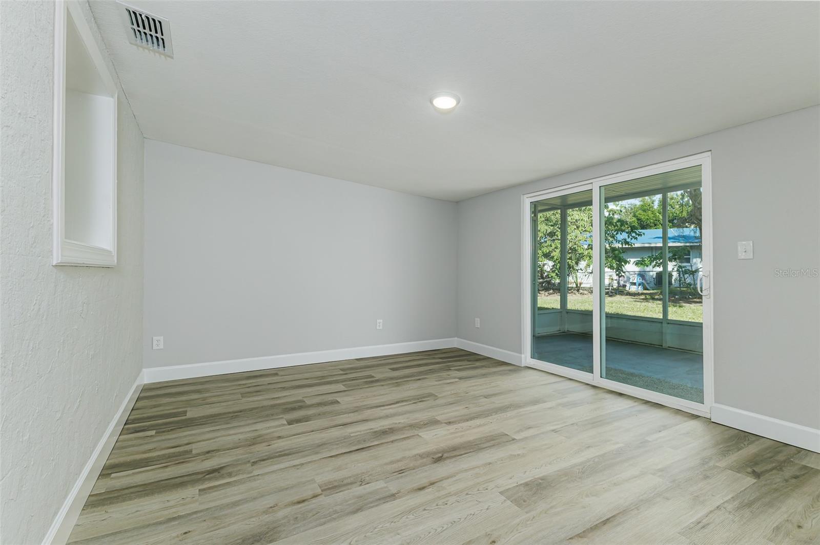 Image 7 of 22 For 2606 Highland Avenue
