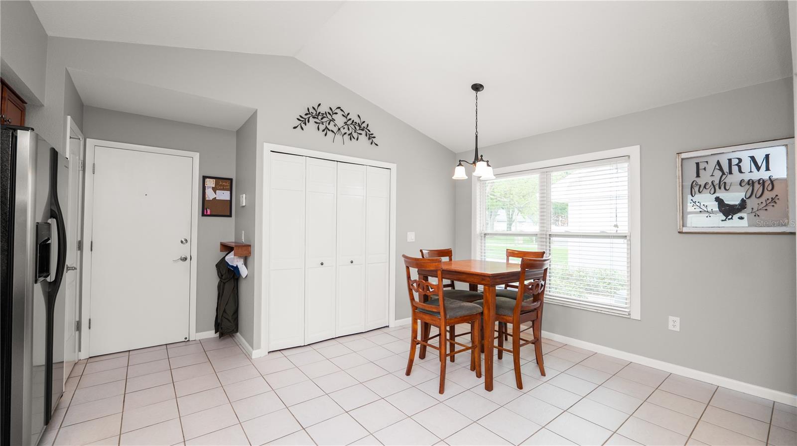 Image 22 of 64 For 5525 Club Hill E